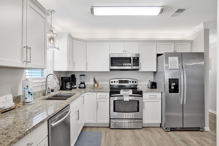 Fully equipped kitchen