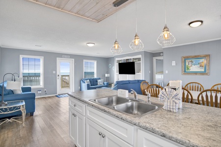 A pet-friendly, 3 bedroom/2 bath beach cottage