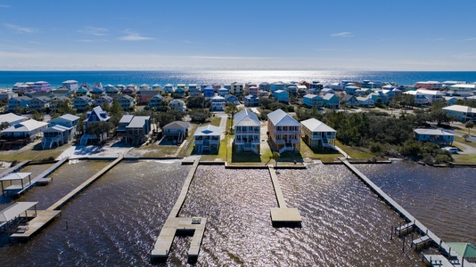 Bama Boat House South is an easy walk to the beach and the Gulf