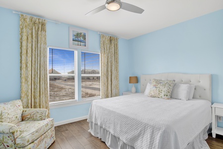 Guest bedroom 3 has a King size bed and a shared bathroom
