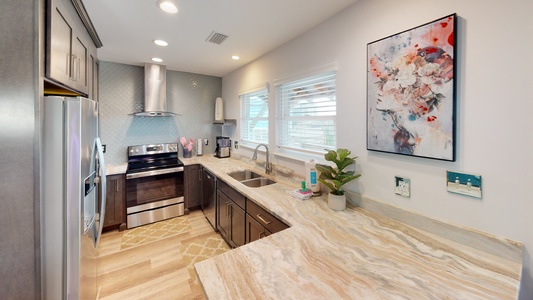 Beautiful fully equipped kitchen