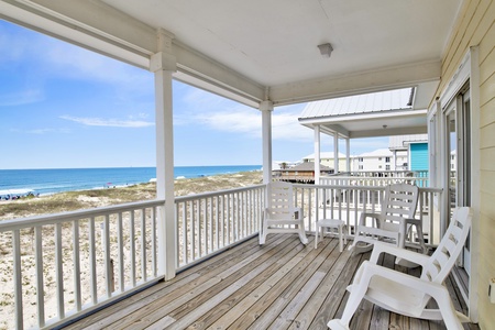 2nd floor balcony