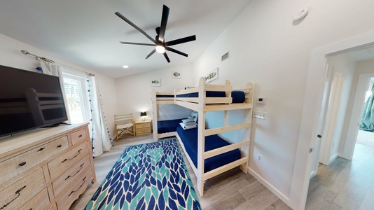 Upper level bedroom #5 sleeps 4 in twin bunks