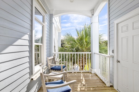 Balcony off of the 2nd floor kitchen/breakfast nook