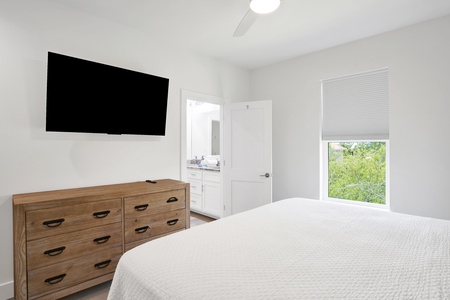 Bedroom 3 features a TV, ceiling fan and an attached Jack-n-Jill bathroom