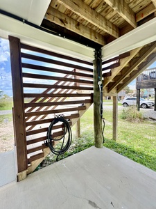 Outdoor shower for rinsing off