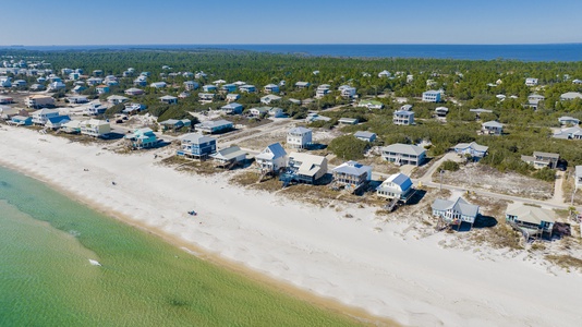 Endless access to water activities with access to Mobile Bay