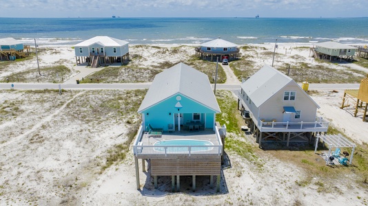 A Wave From It All is the perfect vacation home