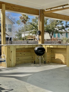 Spacious grilling area for the family!