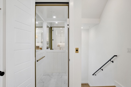 Private elevator