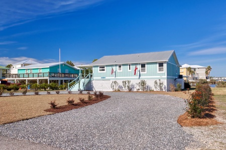 Book Paradise Found for your next stay with Harris Vacations!