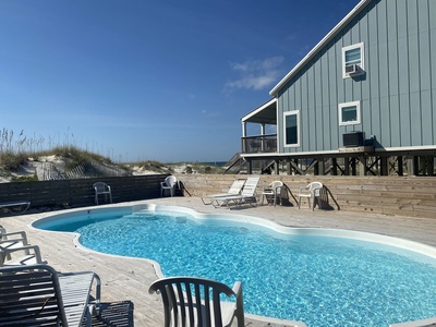 Summer of 42 shared a pool with 3 other homes