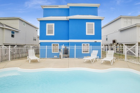 The pool shared with Bonnie Dunes West and a fenced pool deck