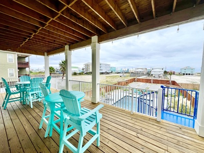 Covered back deck with seating