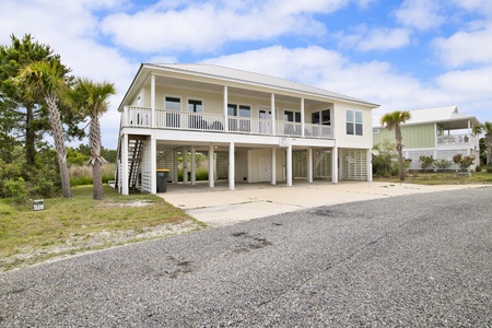 Book A Sun Rae Hideaway for your next getaway with Harris Vacations!