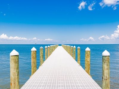 Community fishing pier on Mobile Bay