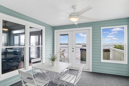 The private sun room - with balcony access