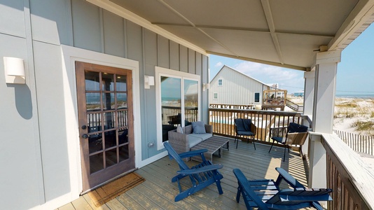 Covered deck on the other side with views with shade!