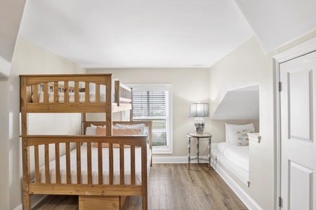 West of Eden (East) - Accommodating 6 guests and shares the Jack and Jill bathroom
