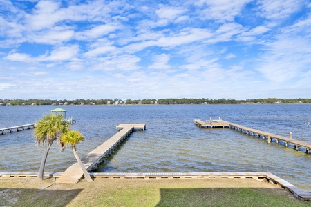 Located on Little Lagoon in Gulf Shores