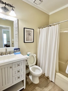 1st floor guest bathroom with tub/shower combo