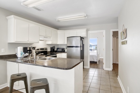 West-fully equipped kitchen