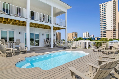 Private pool with pool heating available