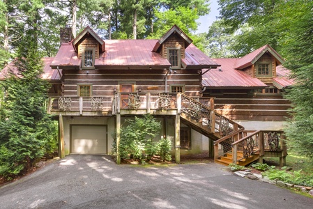 Tree House in Highlands