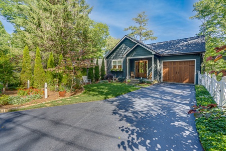 Friendly Mountain Retreat