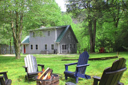 Horse Cove Hangout