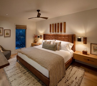 Overlook Loft at Oak over Main