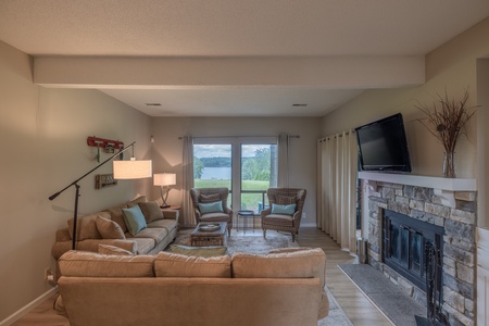 Open living area surrounded with expansive views of Lake Aspen!