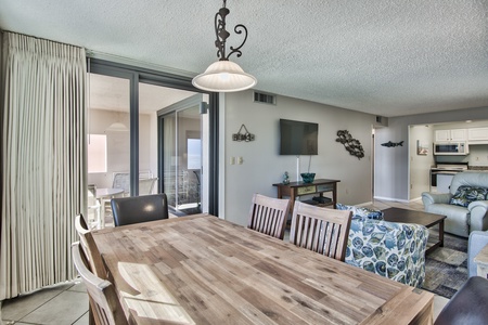 Dining Area/Living Room