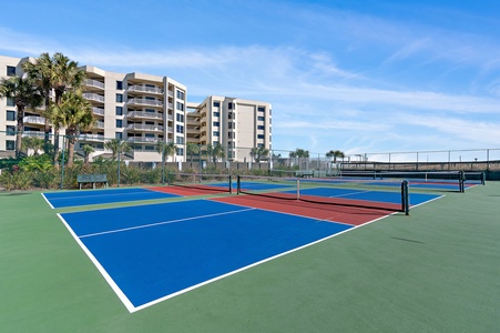 Tennis/Pickleball courts