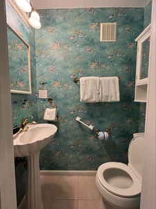612B Half Bath 3