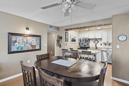 Dining Table / Kitchen