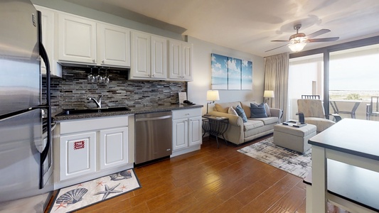 Kitchen / Living Room