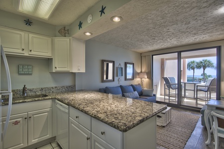 Kitchen / Living Room