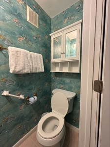612B Half Bath 1