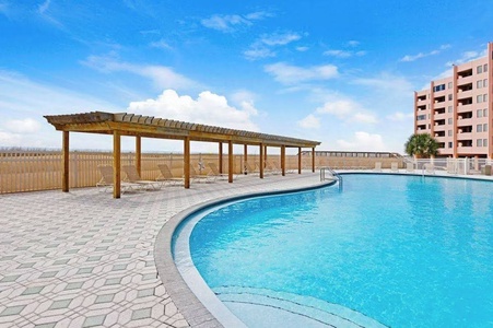 Jetty East Pool