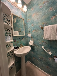 612B Half Bath 2