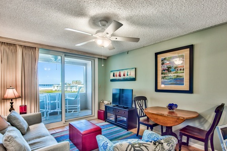 Living room / Dining