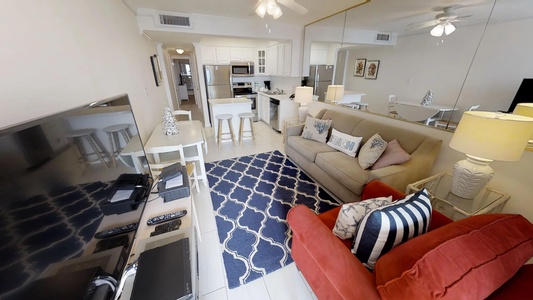 Living Room / Kitchen