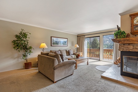 Living area with plenty of seating and a pull out couch