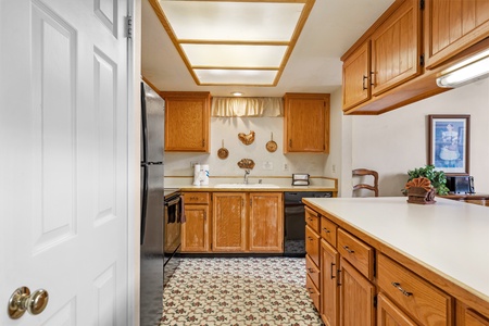 Fully stocked kitchen