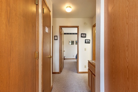 Hallway to bedrooms