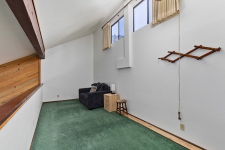 Loft area/workspace