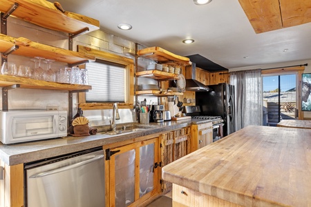 Nice and open Kitchen