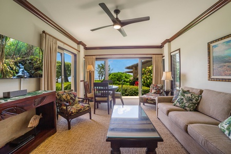 Indoor-outdoor living at it's best - steps from the sofa to the sea