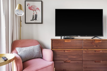 Tune in to your favorite shows with the smart TV and sound system for streaming.